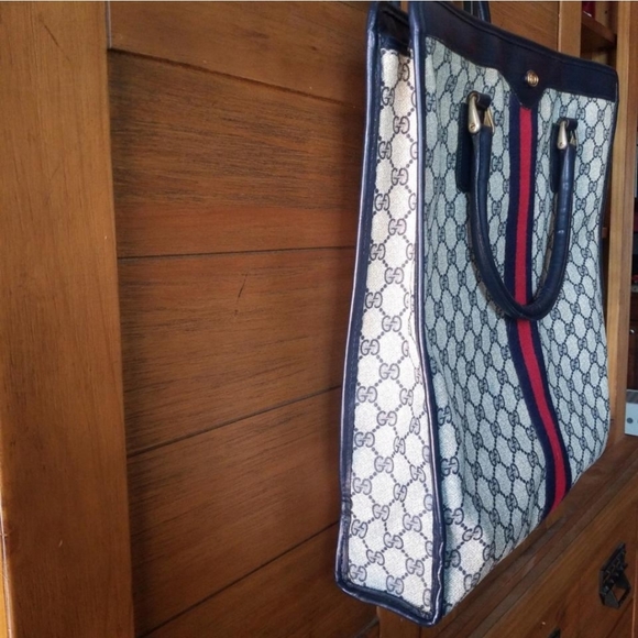 Authentic Vintage Gucci Shopper Tote - Picture 4 of 12